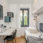 Apartment Location! Spacious Lux -5 Min From & Centre *