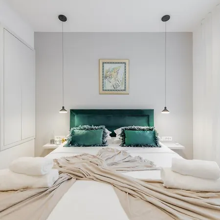 Apartamento Location! Spacious Lux -5 Min From & Centre