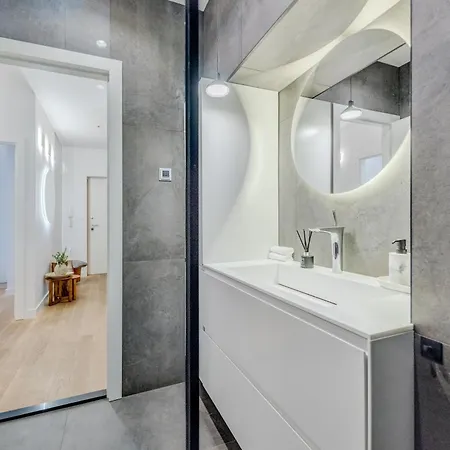 Location! Spacious Lux -5 Min From & Centre Διαμέρισμα Σπλιτ